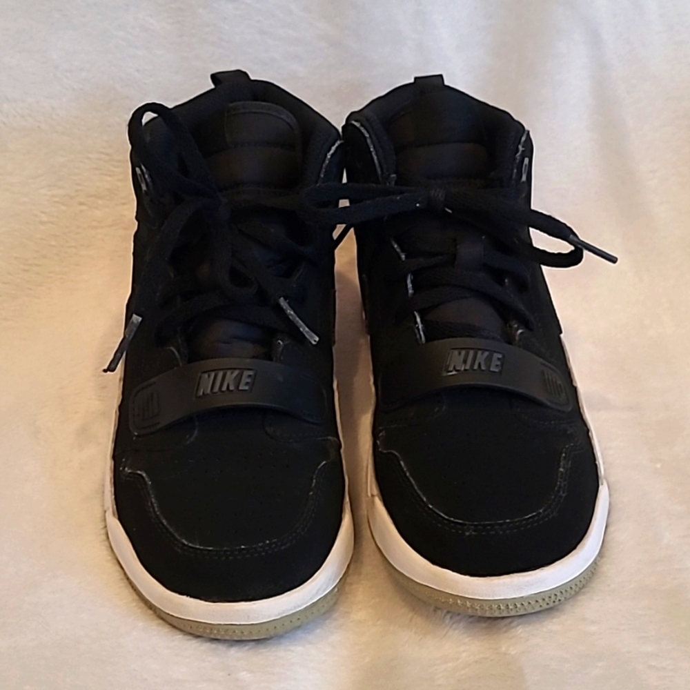 Nike Air Legacy kids shoes size 2.5Y